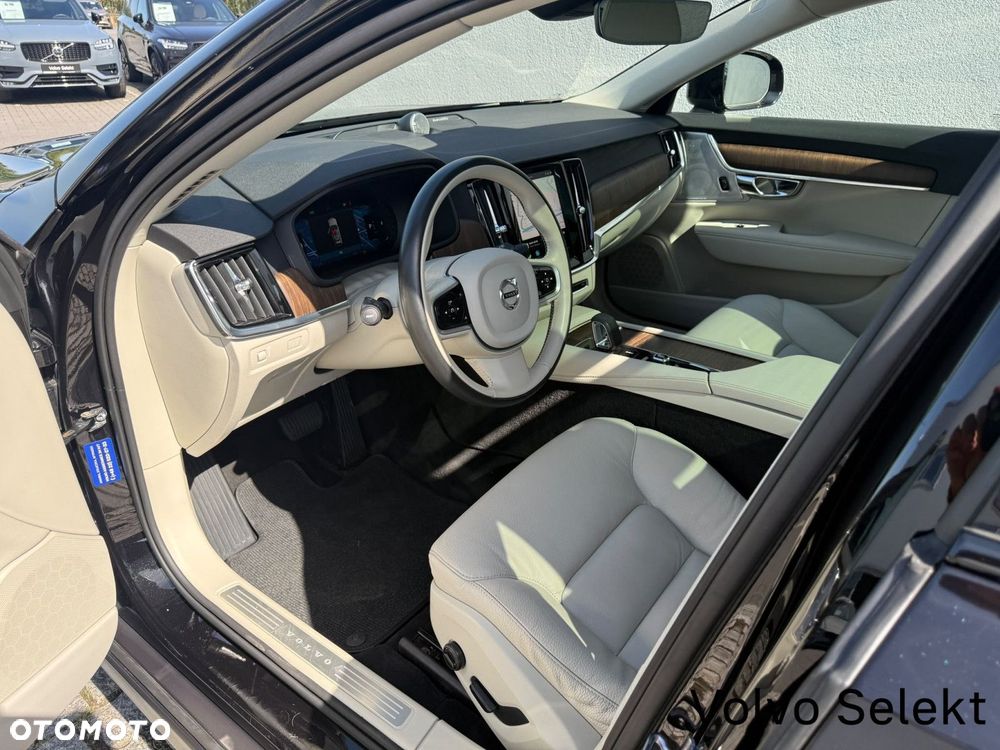 Volvo V90 Cross Country - 11