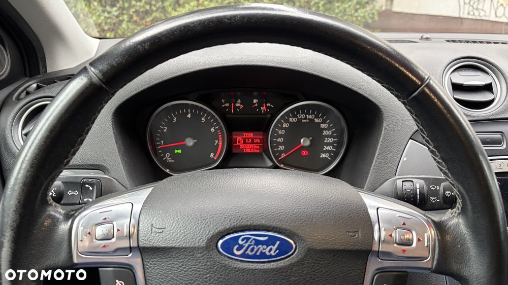 Ford Mondeo 1.6 Trend - 4