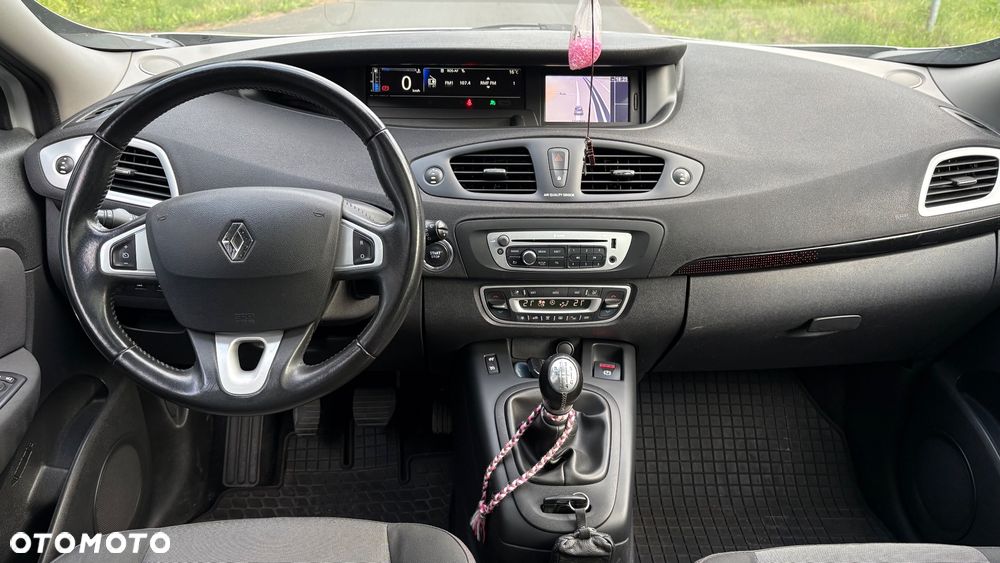 Renault Scenic Energy dCi 130 S&S Bose Edition - 28