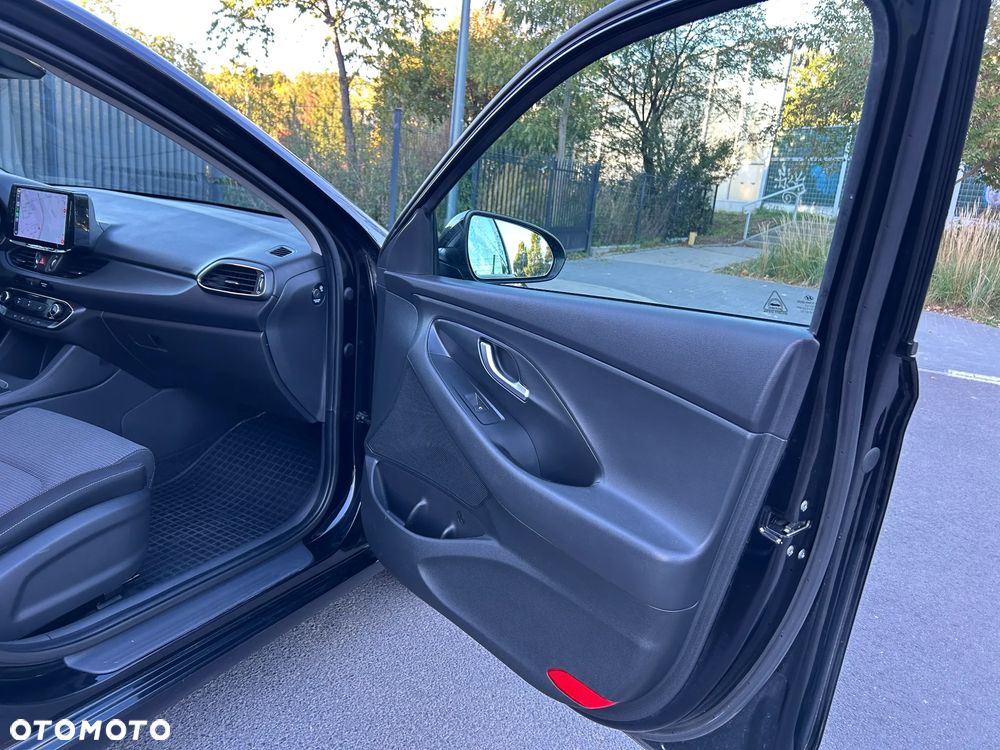 Hyundai i30 1.5 DPI Modern - 17