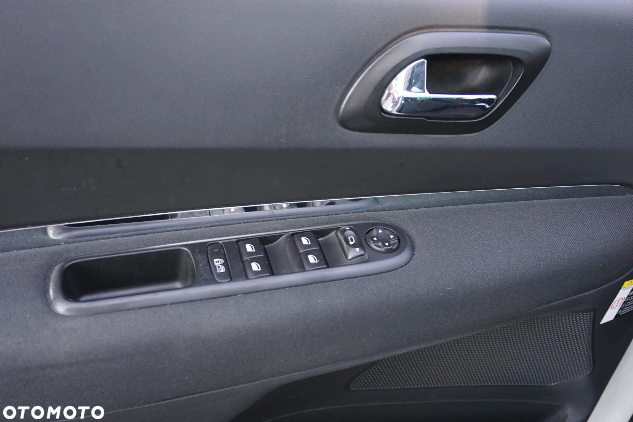 Peugeot 3008 1.6 HDi Premium - 22