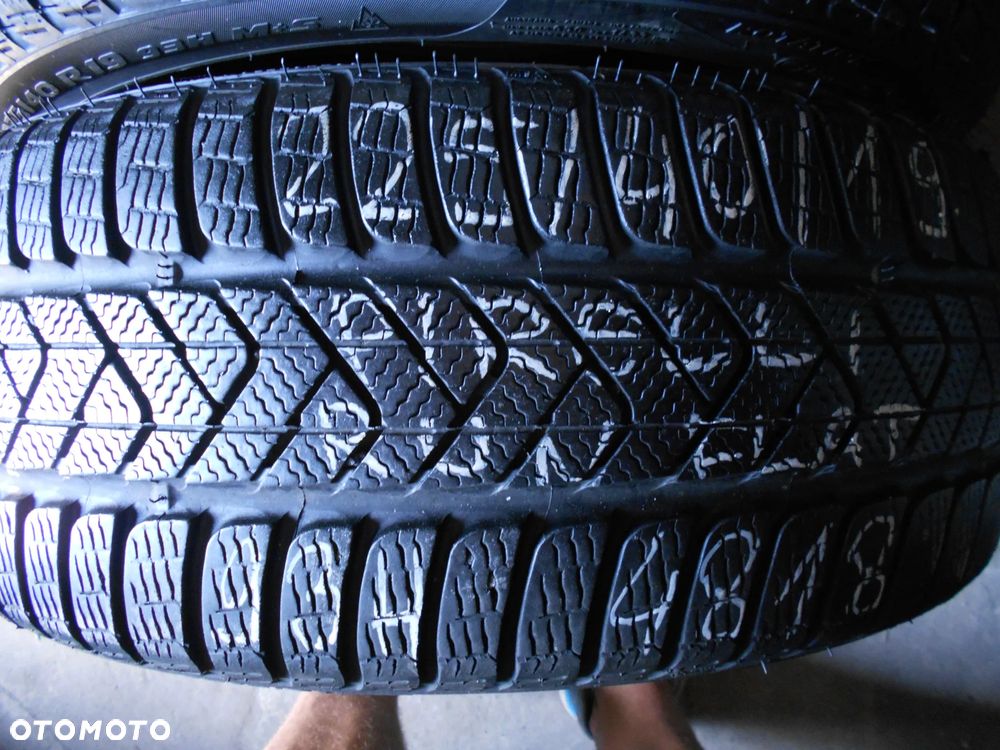 OPONY 225/40R19 PIRELLI SOTTO ZERO 3 RSC DOT 4818 7MM - 3