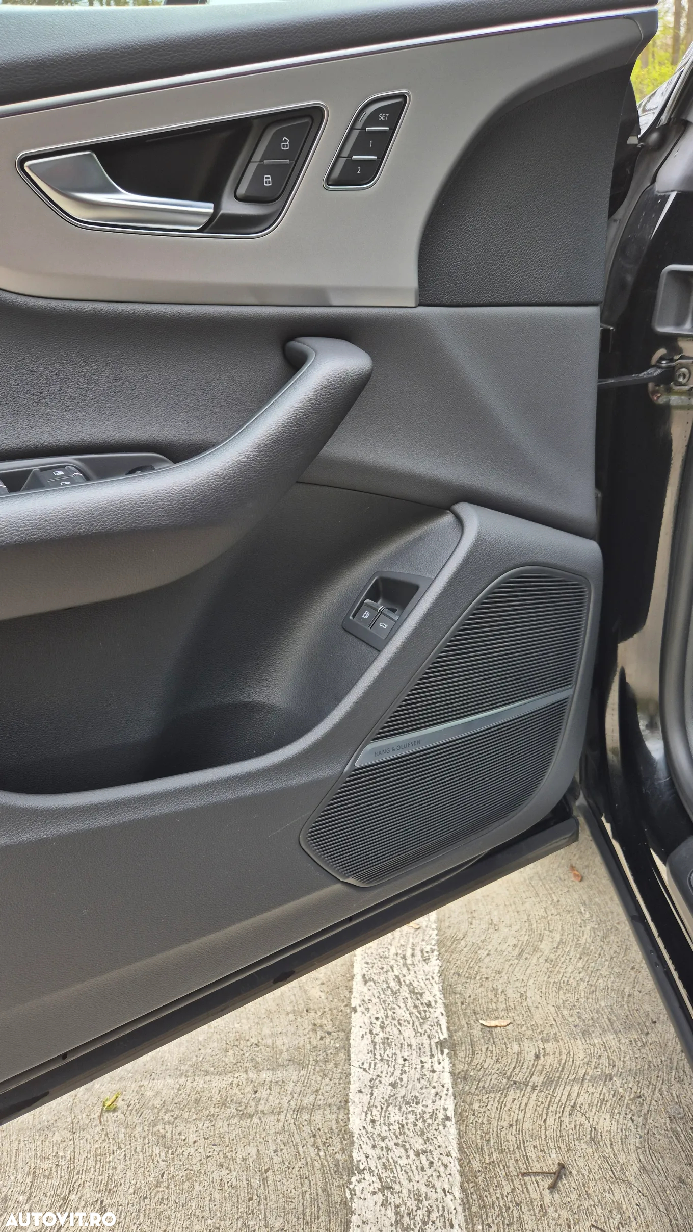 Audi Q8 55 TFSI e quattro Tiptronic PHEV - 12