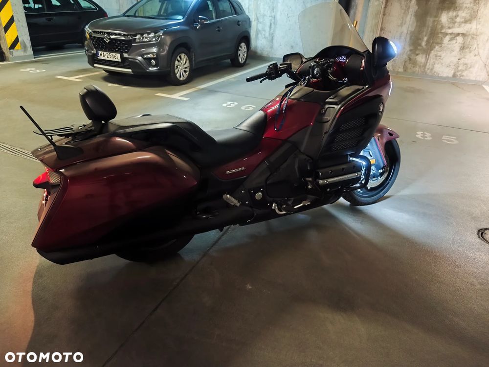 Honda GL - 10