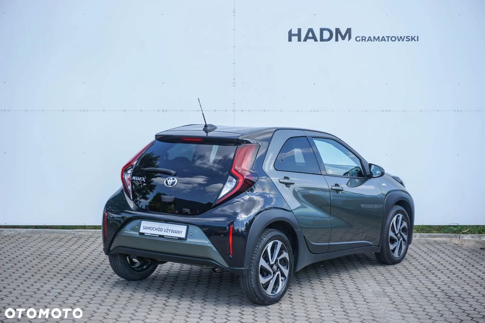 Toyota Aygo X 1.0 VVT-i Executive CVT - 8