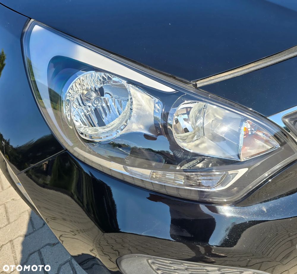 Kia Rio 1.4 L - 18