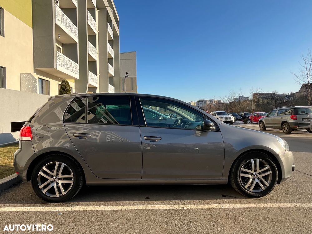 Volkswagen Golf 1.6 TDI DPF Comfortline - 5