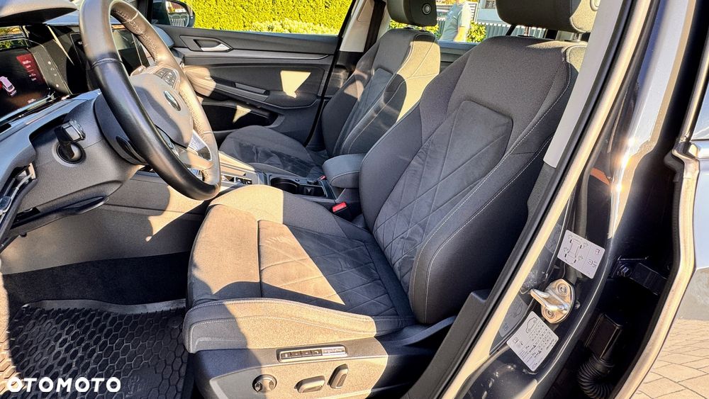 Volkswagen Golf - 11