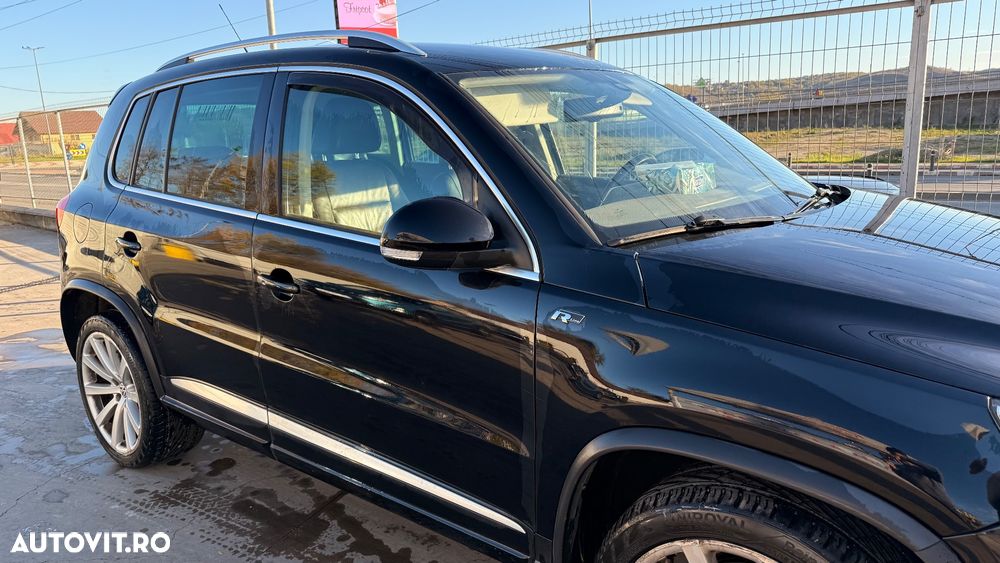 Volkswagen Tiguan 2.0 TDI 4Motion DSG Sport & Style - 11