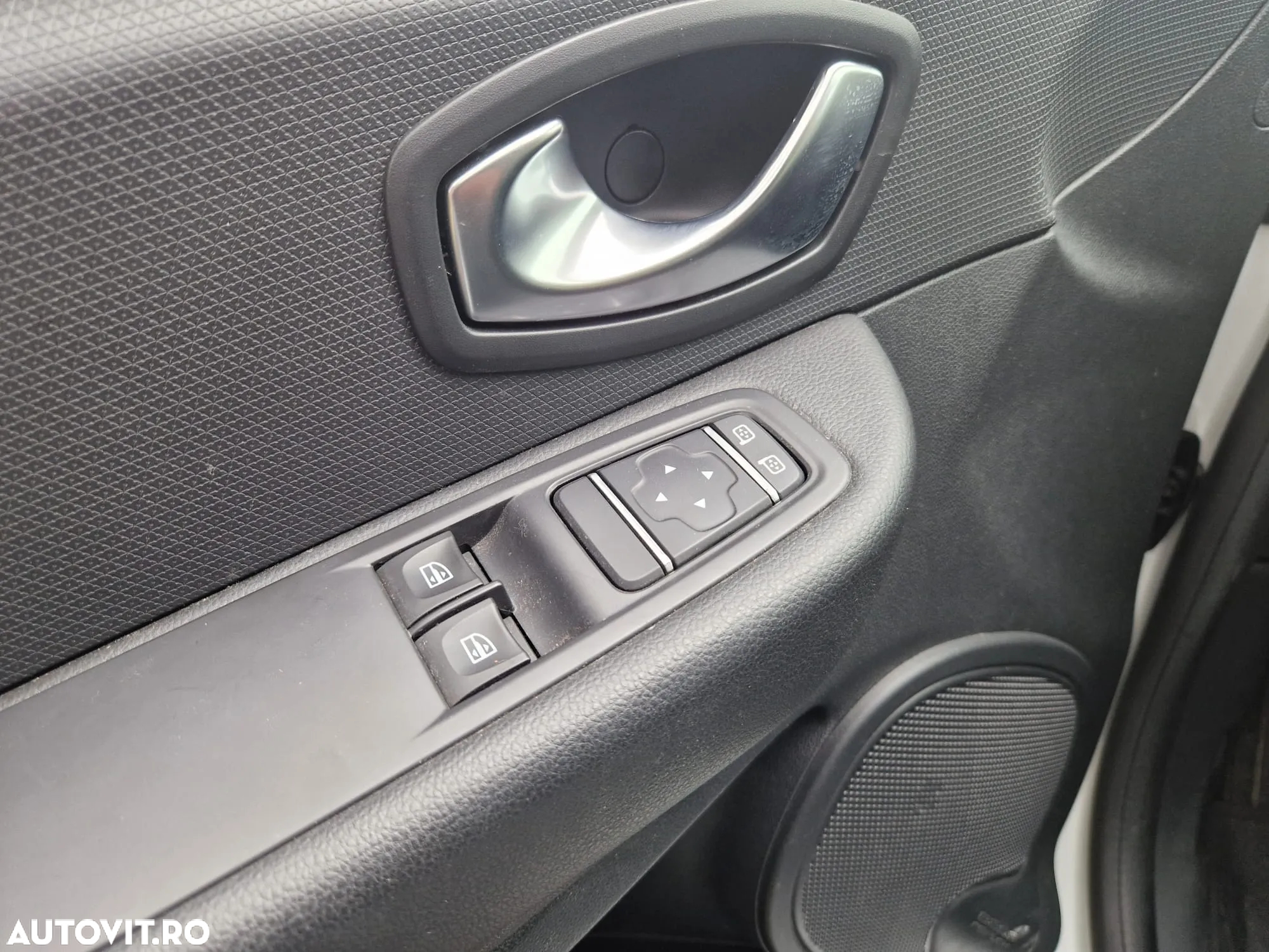 Renault Clio IV 0.9 TCe Life - 10