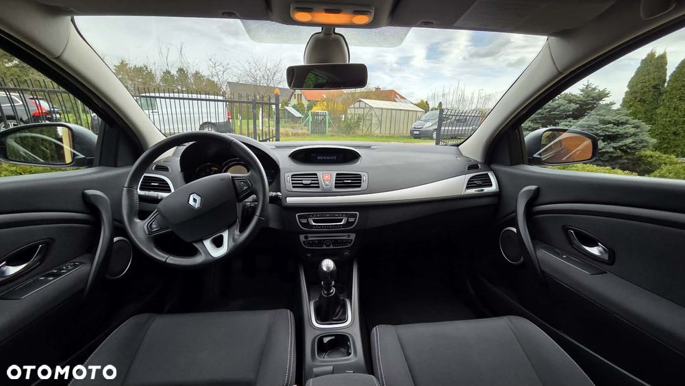 Renault Megane 1.9 dCi FAP Dynamique - 10