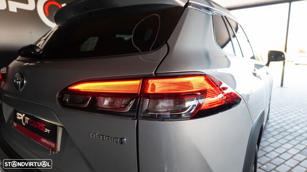 Toyota Corolla Cross 2.0 Hybrid Luxury - 25