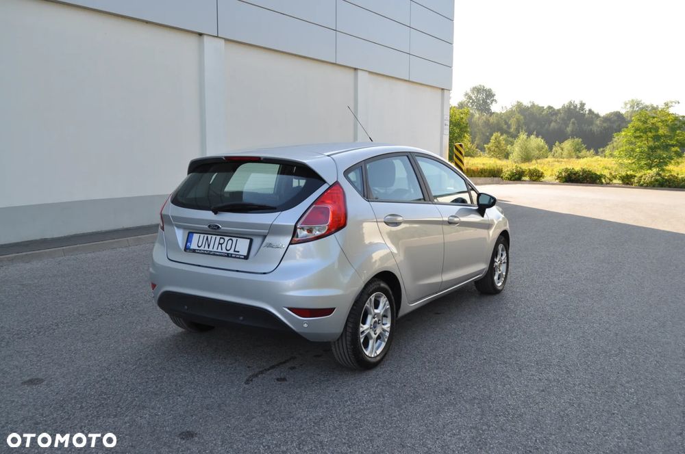 Ford Fiesta 1.25 Champions Edition - 8