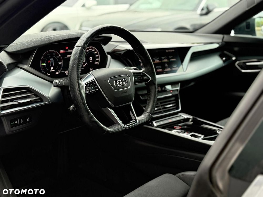 Audi e-tron GT - 11