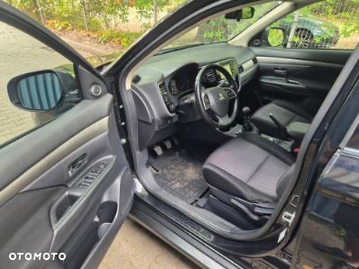 Mitsubishi Outlander 2.2 DID Intense + - 12