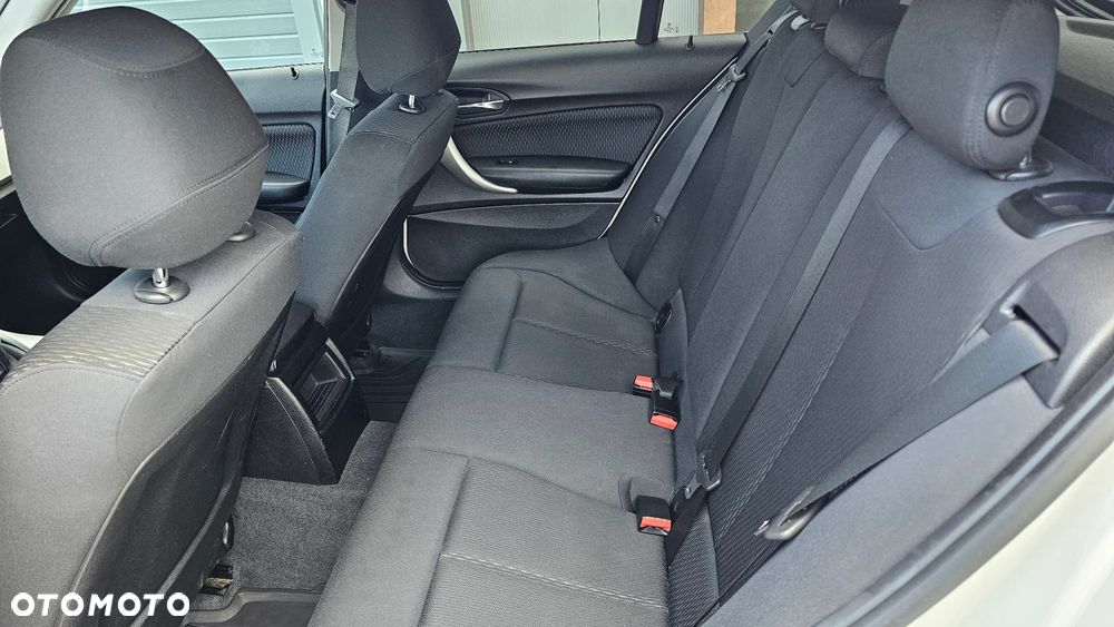 BMW Seria 1 114i - 9
