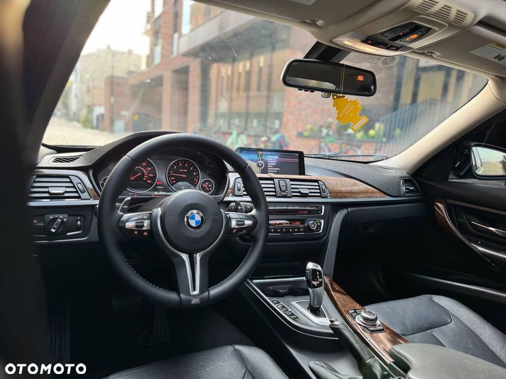 BMW Seria 3 - 36