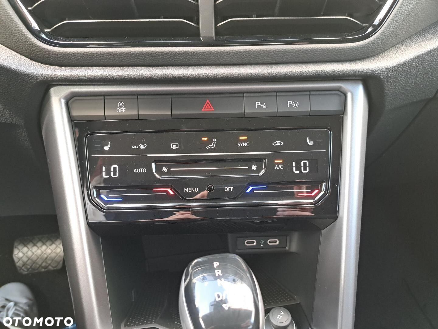 Volkswagen T-Roc 1.5 TSI Life Plus DSG - 23