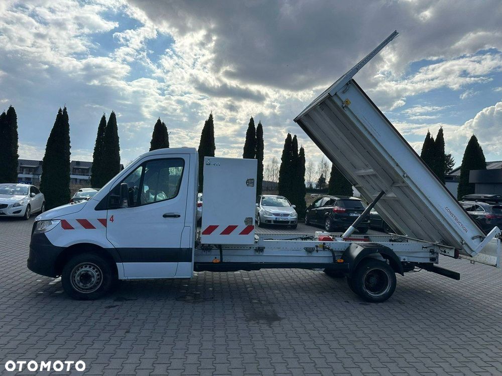 Mercedes-Benz Sprinter - 1