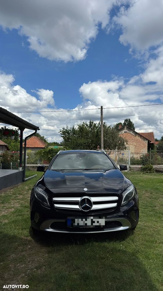 Mercedes-Benz GLA 220 CDI 4MATIC 7G-DCT - 27