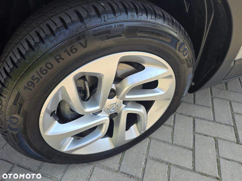 Opel Crossland X - 17