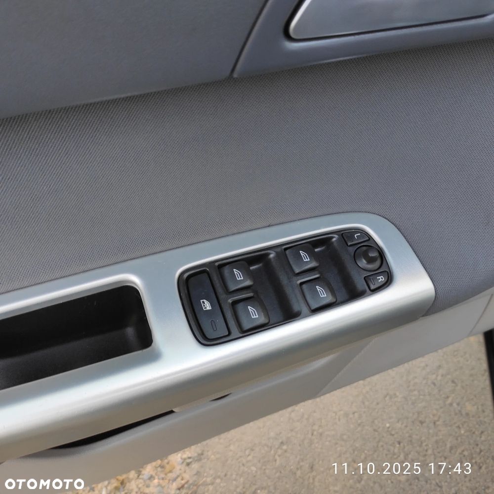 Volvo V50 D5 DPF Momentum - 25