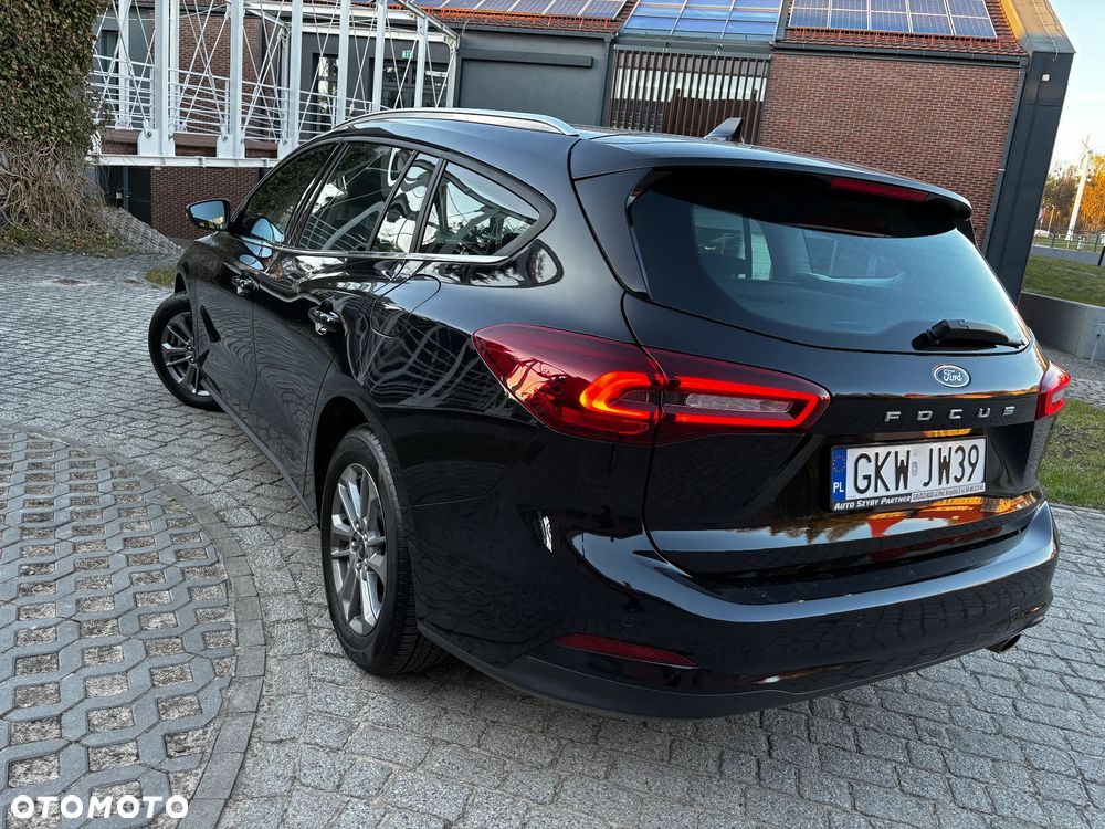 Ford Focus 1.0 EcoBoost Start-Stopp-System COOL&CONNECT DESIGN - 3
