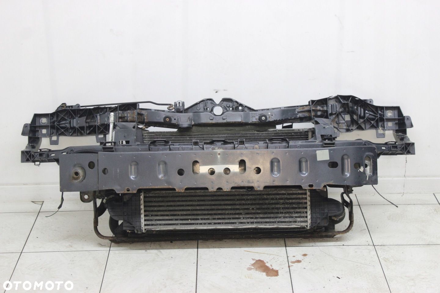PAS PRZEDNI WZMOCNIENIE CHŁODNICE BELKA FORD FOCUS MK2 2007R- 1.6 TDCI - 1