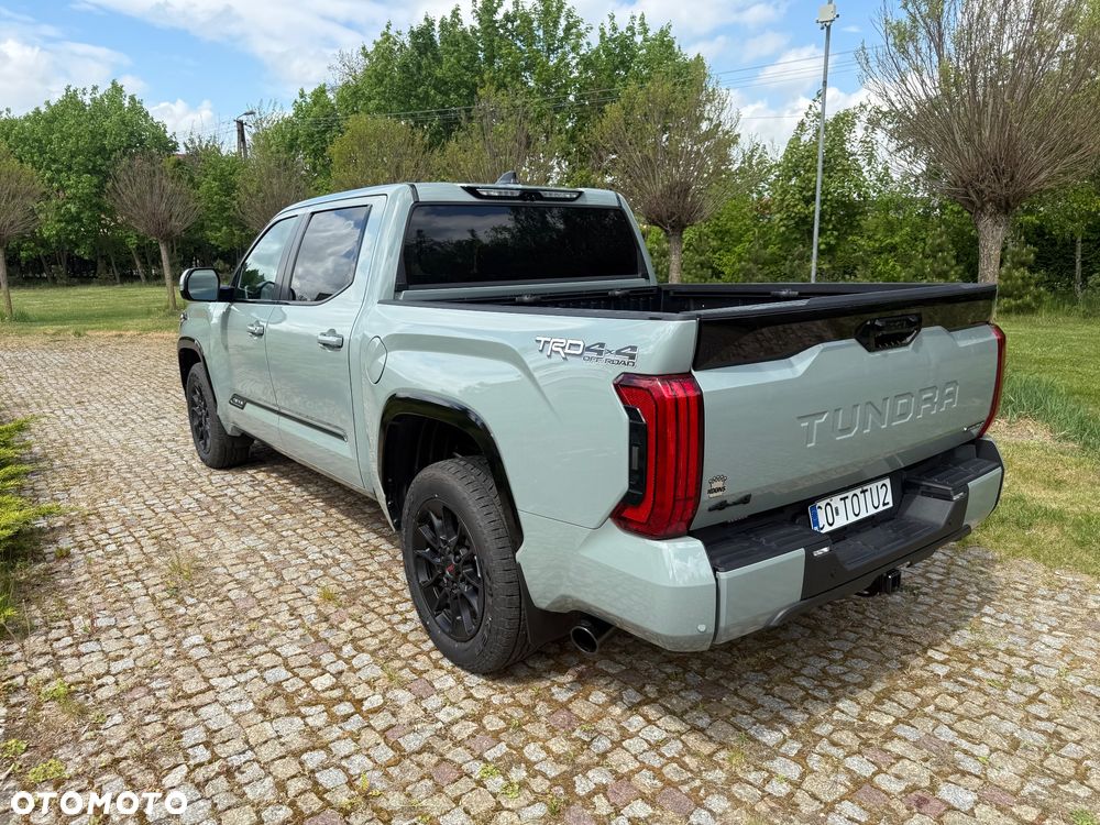 Toyota Tundra - 5