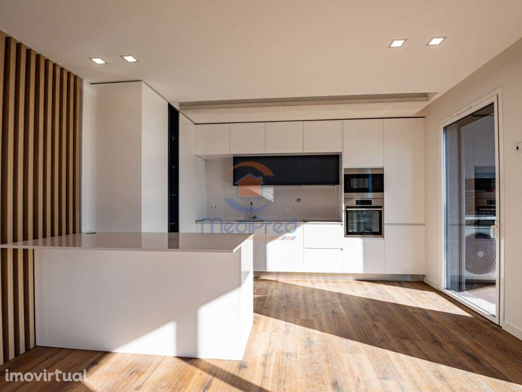 Apartamento T2 NOVO c/ BOX | Santo António dos Cavaleiros, Loures - Grande imagem: 3/44
