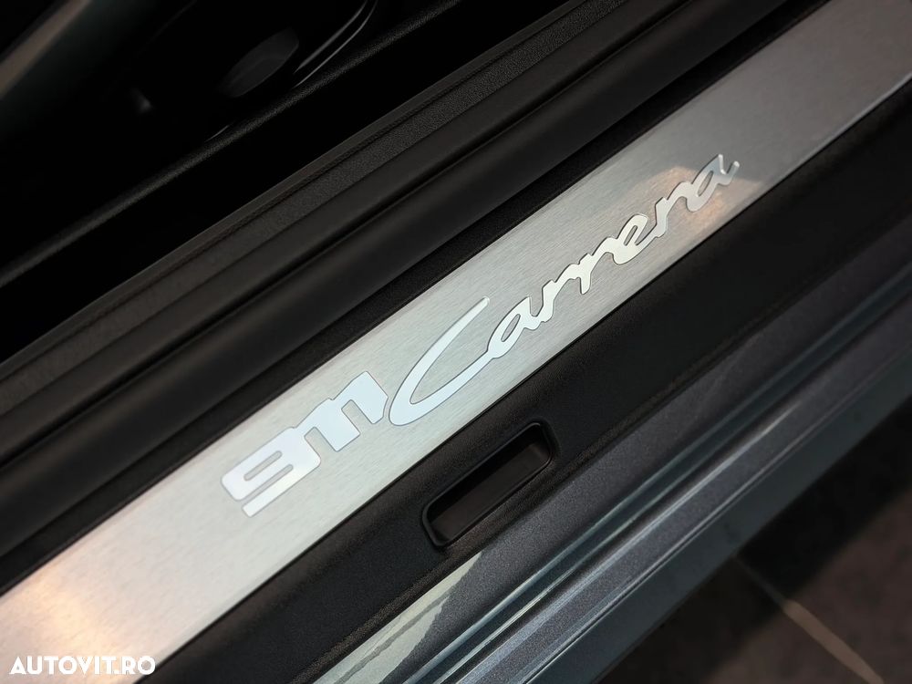 Porsche 911 Carrera PDK - 36