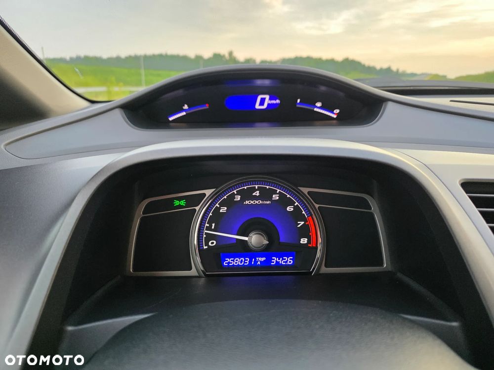 Honda Civic 1.8 Comfort - 12