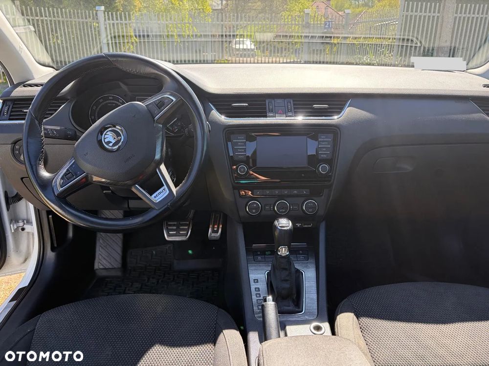 Skoda Octavia Scout 1.8 TSI 4x4 DSG - 13