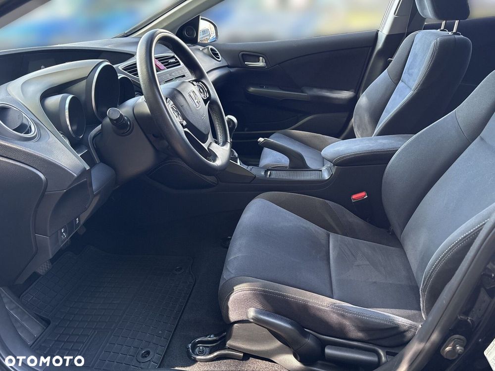 Honda Civic 1.8 Sport - 11