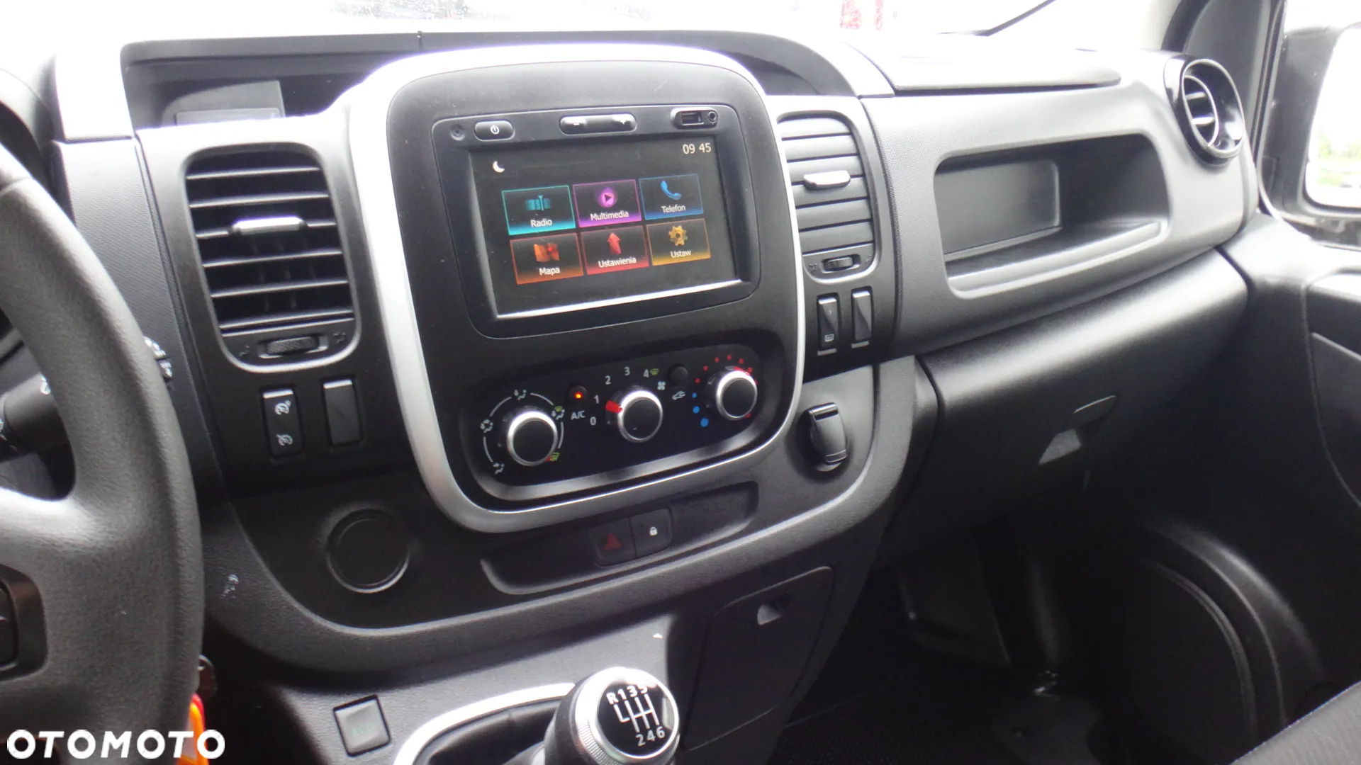 Renault Trafic - 11
