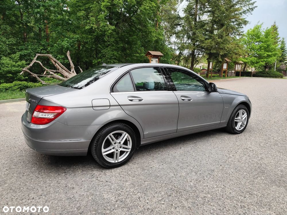 Mercedes-Benz Klasa C 180 BlueEFFICIENCY Avantgarde - 14