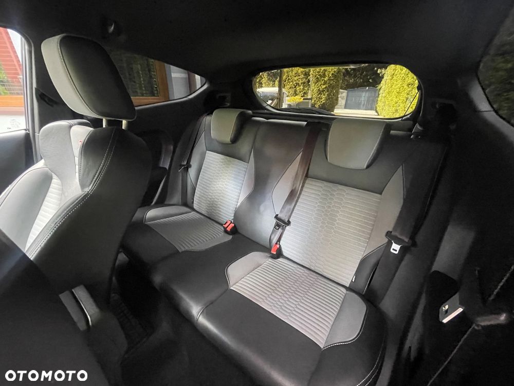 Ford Fiesta 1.6 EcoBoost ST - 21