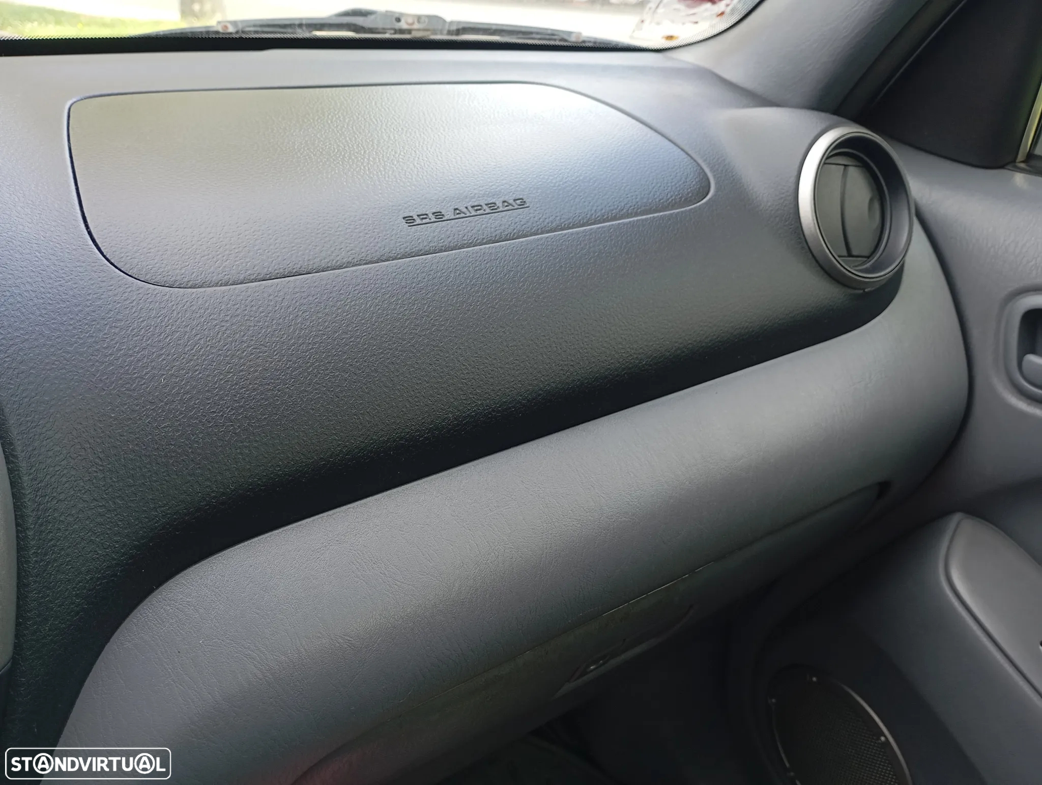Toyota RAV4 - 9