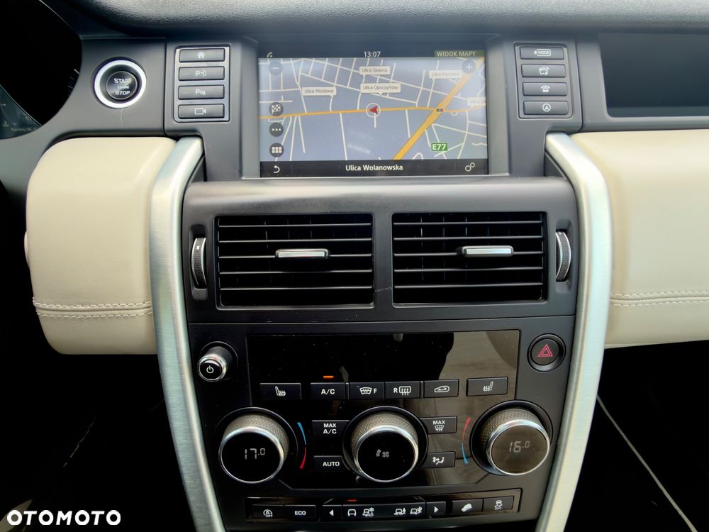 Land Rover Discovery Sport TD4 HSE - 30