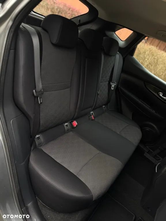 Nissan Qashqai 1.2 DIG-T Xtronic TEKNA - 29