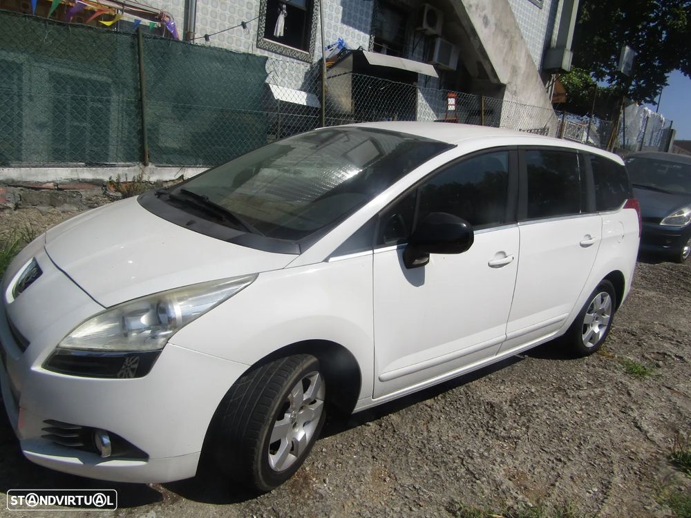 Peugeot 5008 - 1