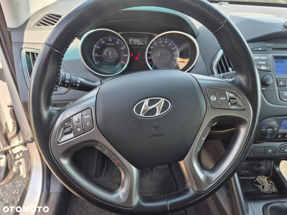 Hyundai ix35 blue 1.6 2WD Finale Silver - 21