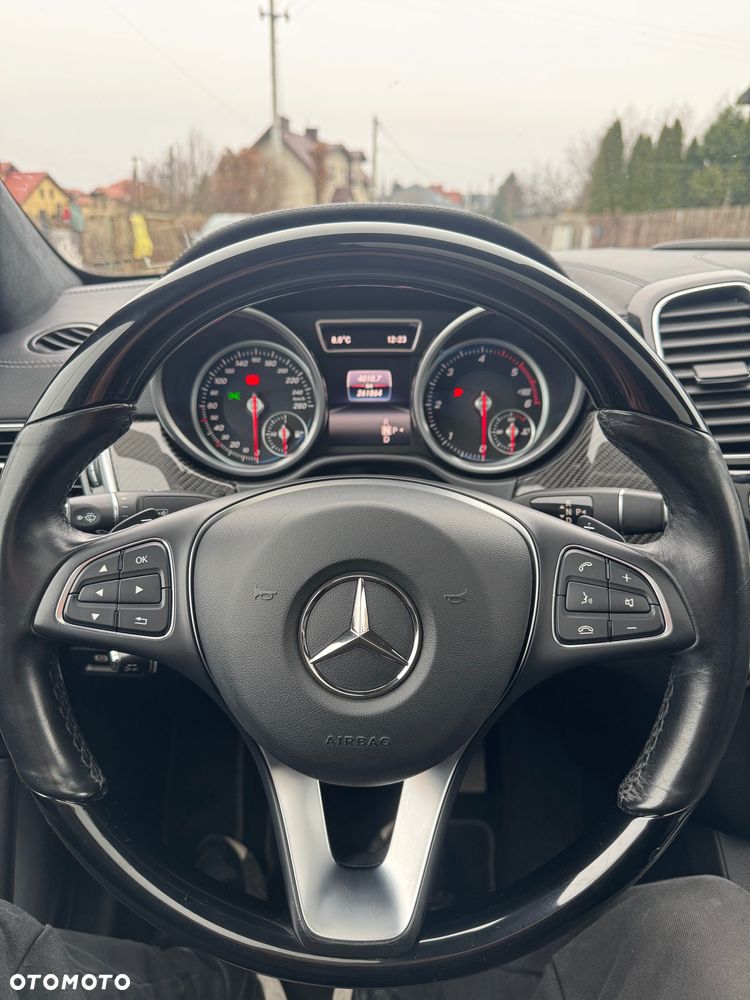 Mercedes-Benz GLE 350 d 4-Matic - 11