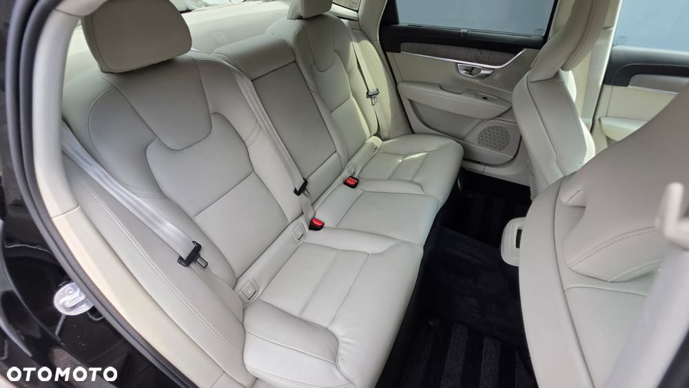 Volvo S90 B4 B Plus Dark - 16