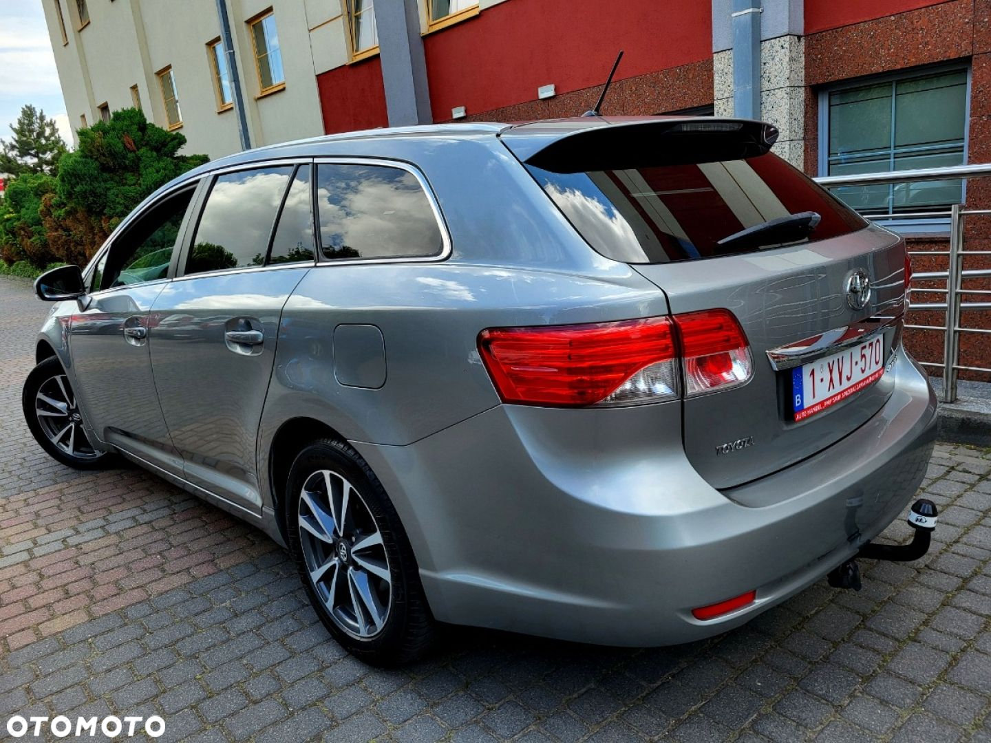 Toyota Avensis - 4