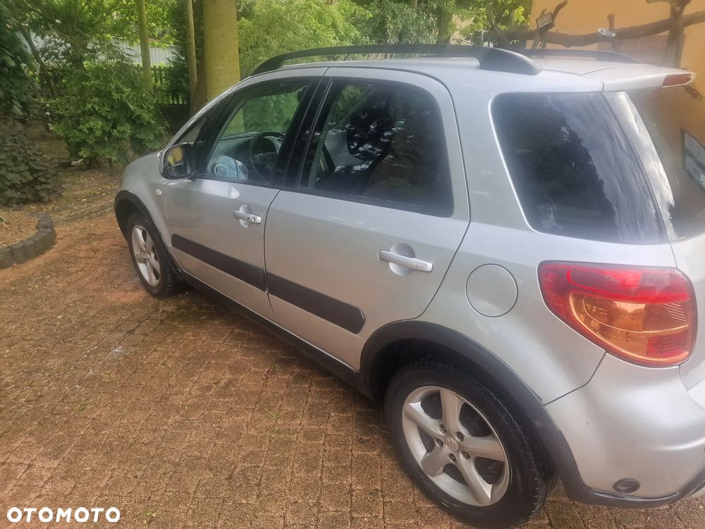 Suzuki SX4 1.6 GS / Premium 4WD - 12