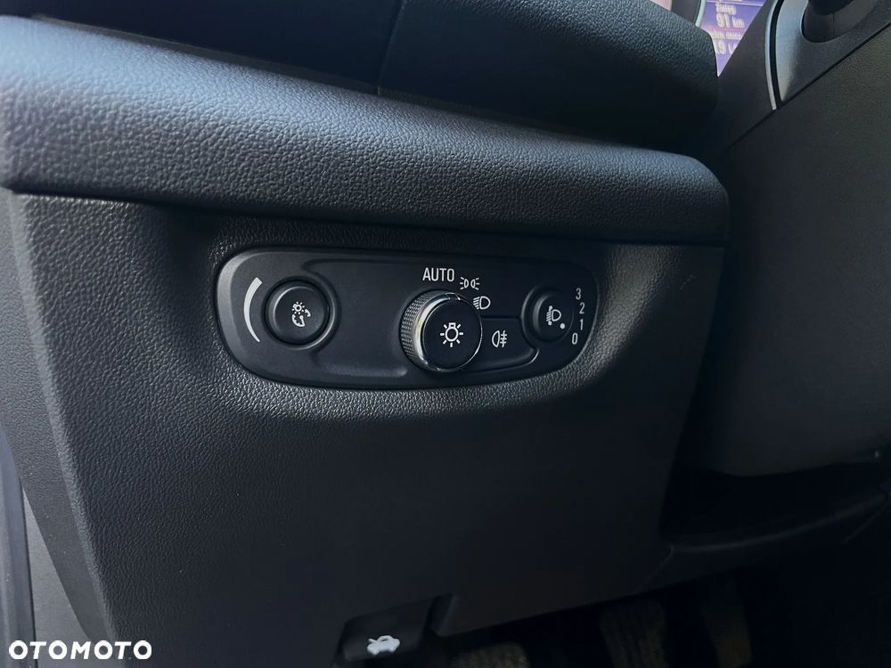 Opel Insignia 1.5 T GPF Innovation S&S - 31