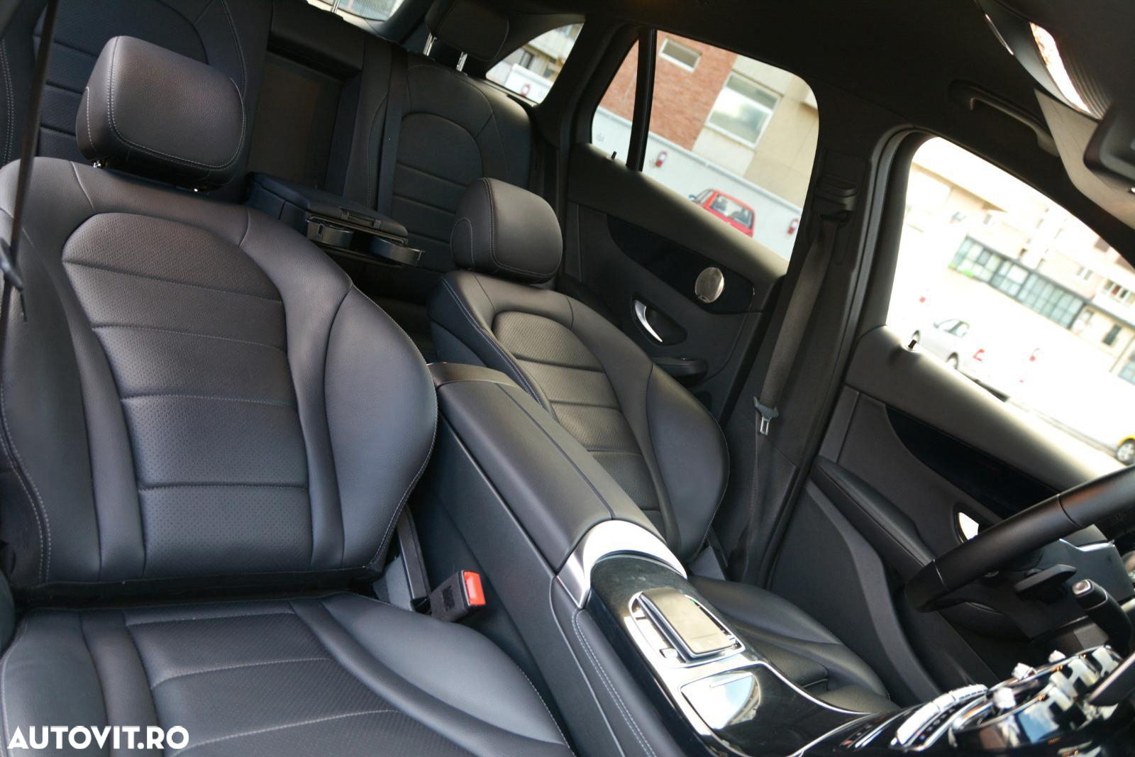 Mercedes-Benz GLC 300 e 4Matic 9G-TRONIC AMG Line - 11