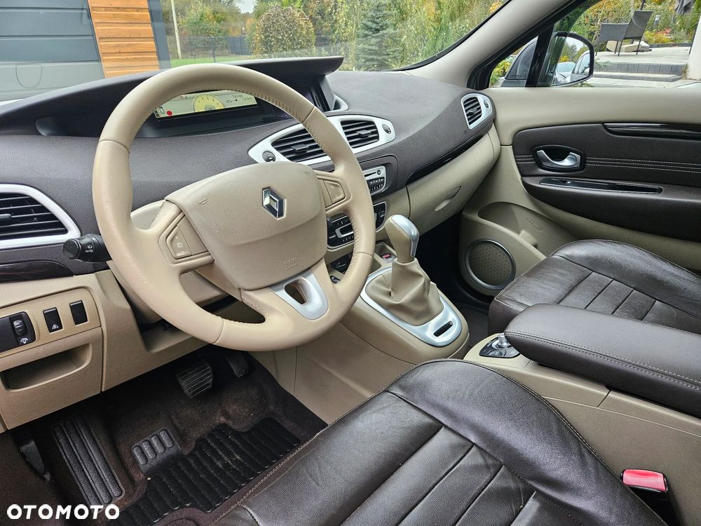 Renault Grand Scenic Gr 2.0 16V Privilege X-Tronic CVT - 10