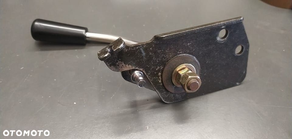 ISEKI SG15 SG 15 Dźwignia Gazu - 4